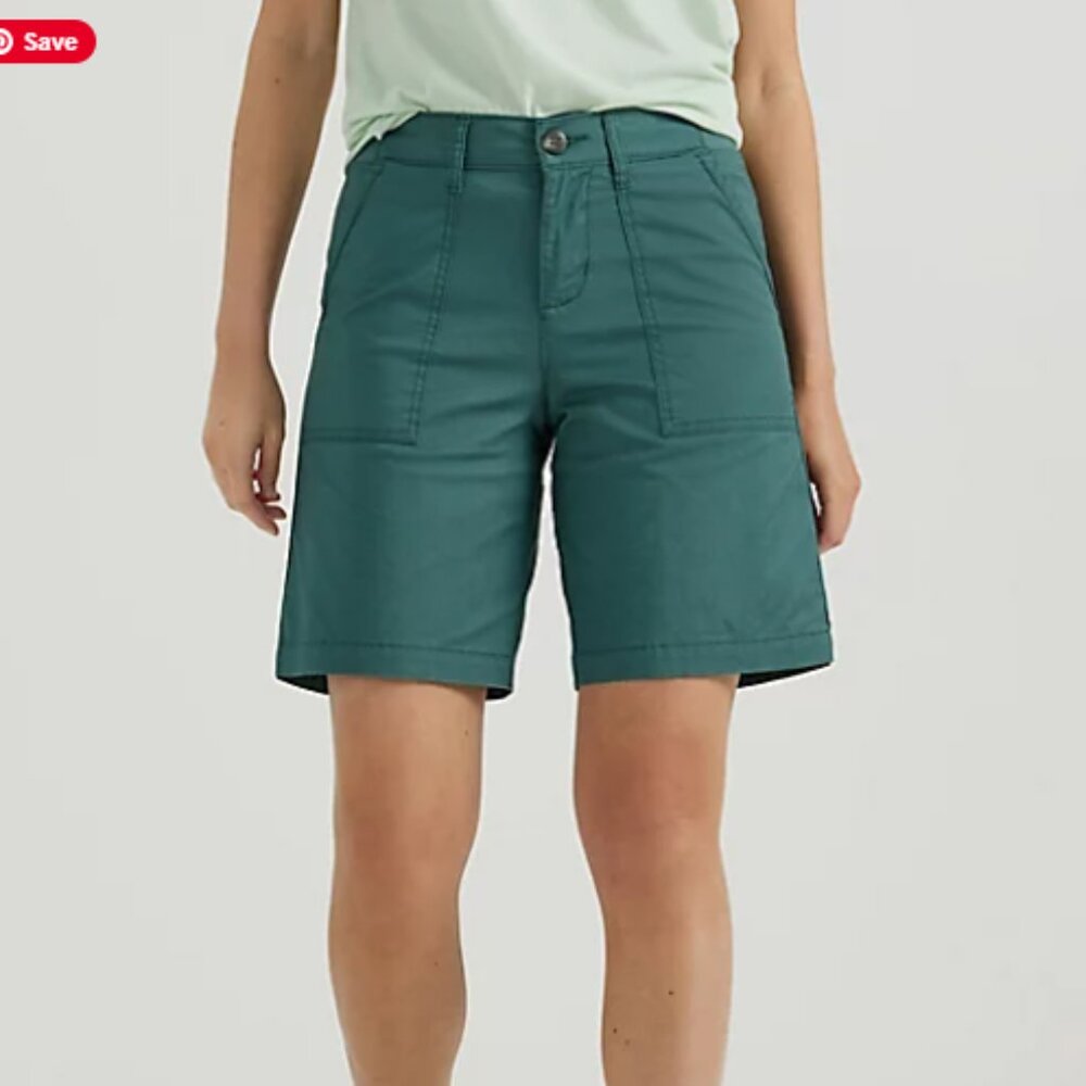 Ultra Lux Comfort Flex-To-Go Relaxed Utility Bermuda: Evergreen
